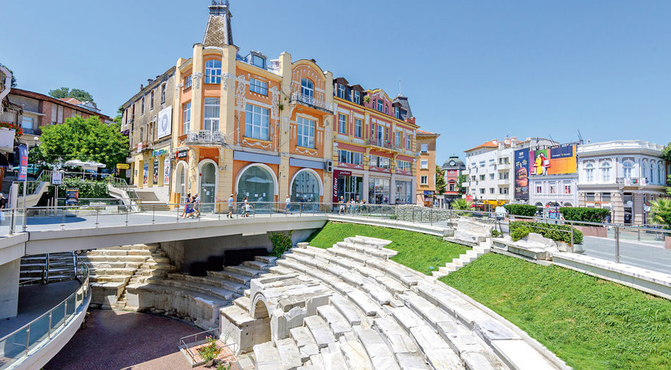 Община Пловдив ще изтегли 40 милиона лева заем за три инфраструктурни проекта и техника за общинските предприятия, това бе гласувано на сесия на Общинския...